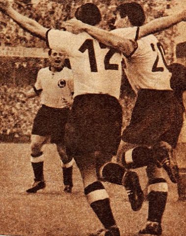 Эпизод финала ФРГ - Венгрия (журнал «Estadio», 1954)