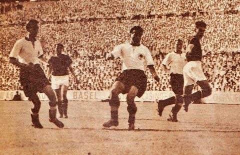 Эпизод финала ФРГ - Венгрия (журнал «Estadio», 1954)